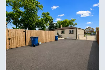 1643 N 43rd Avenue, Stone Park, IL 60165 - Photo 16