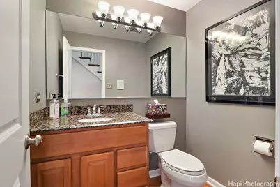 667 W Elk Grove Boulevard, Elk Grove Village, IL 60007 - Photo 16