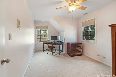 667 W Elk Grove Boulevard, Elk Grove Village, IL 60007 - Photo 22