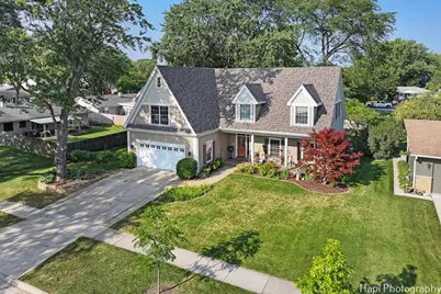 667 W Elk Grove Boulevard, Elk Grove Village, IL 60007 - Photo 2