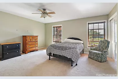 667 W Elk Grove Boulevard, Elk Grove Village, IL 60007 - Photo 20
