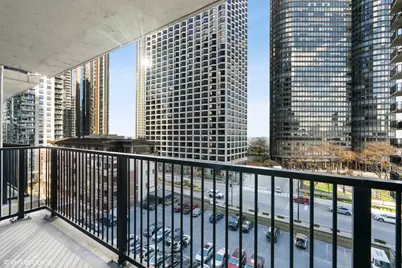 400 E Randolph Street #1123, Chicago, IL 60601 - Photo 10