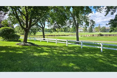 1800 N Vermont Drive #1800, Elk Grove Village, IL 60007 - Photo 2