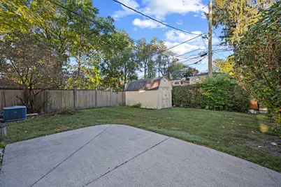 9752 Tripp Avenue, Skokie, IL 60076 - Photo 20