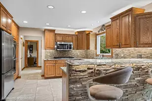 22256 Cambridge Dr, Kildeer, IL 60047 - Photo 12