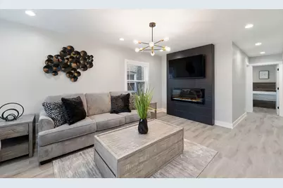 5347 W Gladys Avenue #1, Chicago, IL 60644 - Photo 2