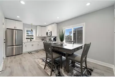 5347 W Gladys Avenue #1, Chicago, IL 60644 - Photo 8