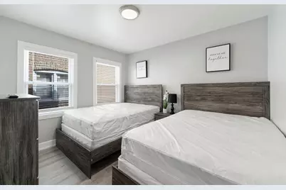 5347 W Gladys Avenue #1, Chicago, IL 60644 - Photo 12