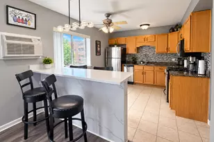 1331 S Finley Rd, Lombard, IL 60148 - Photo 8