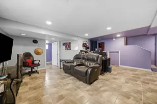 8716 S Richmond Ave, Evergreen Park, IL 60805 - Photo 20