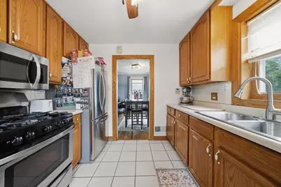 8716 S Richmond Avenue, Evergreen Park, IL 60805 - Photo 12