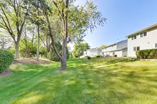 720 Dunhill Dr, Buffalo Grove, IL 60089 - Photo 24