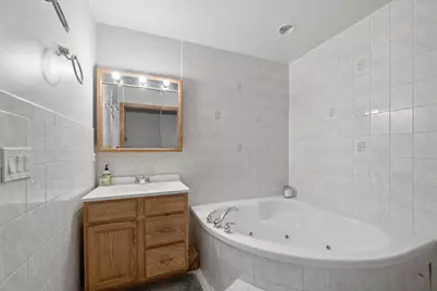 1634 N 76th Avenue, Elmwood Park, IL 60707 - Photo 18