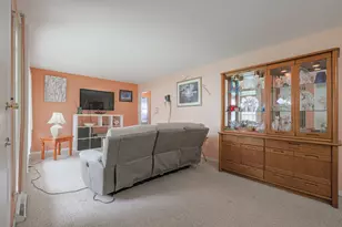 65 Victoria Dr, Northlake, IL 60164 - Photo 8