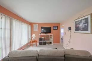 65 Victoria Dr, Northlake, IL 60164 - Photo 6