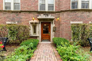 1120 Washington Blvd, Oak Park, IL 60302 - Photo 2