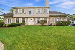 1406 Laurel Oaks Dr, Streamwood, IL 60107 - Photo 1