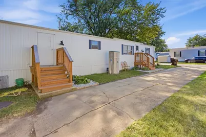 1824 Huckleberry Lane, Sycamore, IL 60178 - Photo 12