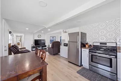 1824 Huckleberry Lane, Sycamore, IL 60178 - Photo 4