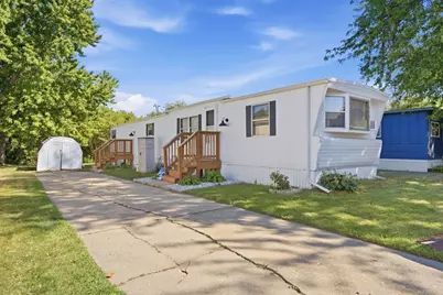 1824 Huckleberry Lane, Sycamore, IL 60178 - Photo 1