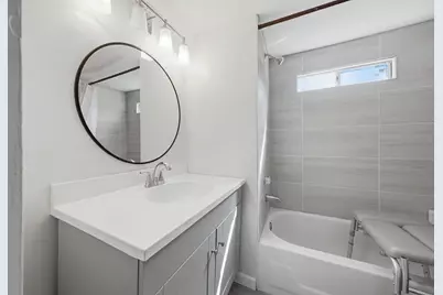 1824 Huckleberry Lane, Sycamore, IL 60178 - Photo 8