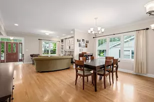 217 S Summit St, Wheaton, IL 60187 - Photo 10