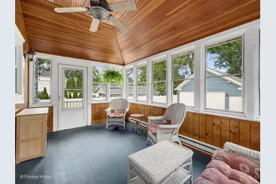 217 S Summit Street, Wheaton, IL 60187 - Photo 18
