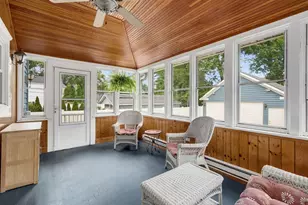 217 S Summit St, Wheaton, IL 60187 - Photo 18