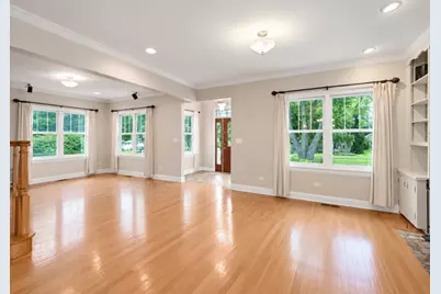 217 S Summit Street, Wheaton, IL 60187 - Photo 6