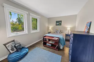1889 Maple Ave, Evanston, IL 60201 - Photo 18