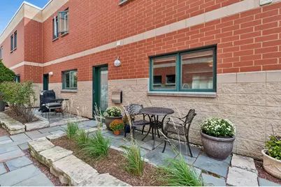 1889 Maple Avenue #E2, Evanston, IL 60201 - Photo 2