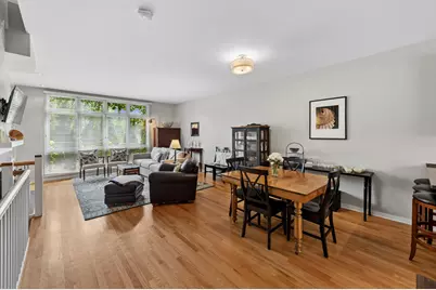 1889 Maple Avenue #E2, Evanston, IL 60201 - Photo 4