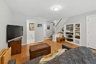 1889 Maple Ave, Evanston, IL 60201 - Photo 24