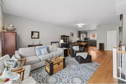 1889 Maple Avenue #E2, Evanston, IL 60201 - Photo 6