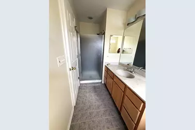 184 Southwicke Drive, Streamwood, IL 60107 - Photo 10