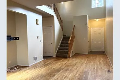 184 Southwicke Drive, Streamwood, IL 60107 - Photo 2