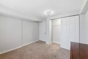 1425 E 68th St, Chicago, IL 60637 - Photo 18