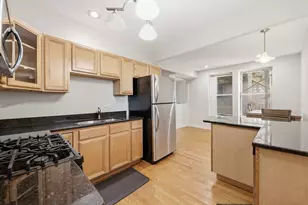 1425 E 68th St, Chicago, IL 60637 - Photo 10