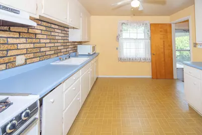 1613 Glenwood Avenue, Joliet, IL 60435 - Photo 4
