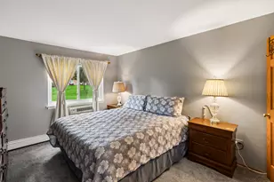735 Hill Dr, Hoffman Estates, IL 60169 - Photo 12