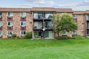 735 Hill Dr, Hoffman Estates, IL 60169 - Photo 18