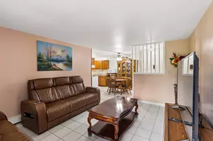 735 Hill Dr, Hoffman Estates, IL 60169 - Photo 8