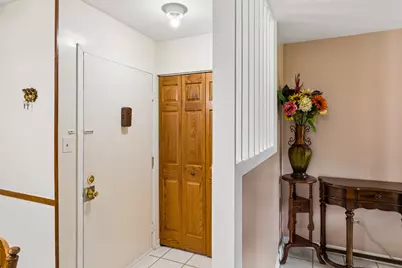 735 Hill Drive #112, Hoffman Estates, IL 60169 - Photo 2