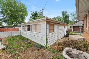 1037 Wentworth Ave, Calumet City, IL 60409 - Photo 16