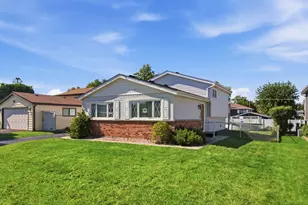 526 N Edgewood Ave, Lombard, IL 60148 - Photo 2