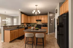 2109 Chad Ln, Montgomery, IL 60538 - Photo 8