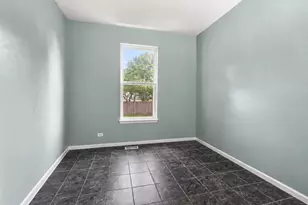 2109 Chad Ln, Montgomery, IL 60538 - Photo 16