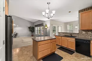 2109 Chad Ln, Montgomery, IL 60538 - Photo 10
