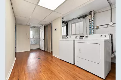 2940 W Greenleaf Avenue, Chicago, IL 60645 - Photo 26