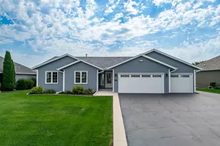 1702 Lorimar Dr, Durand, IL 61024 - Photo 2